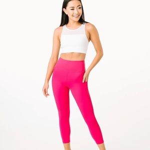 Zyia party pink pocket light n tight capris - sz2